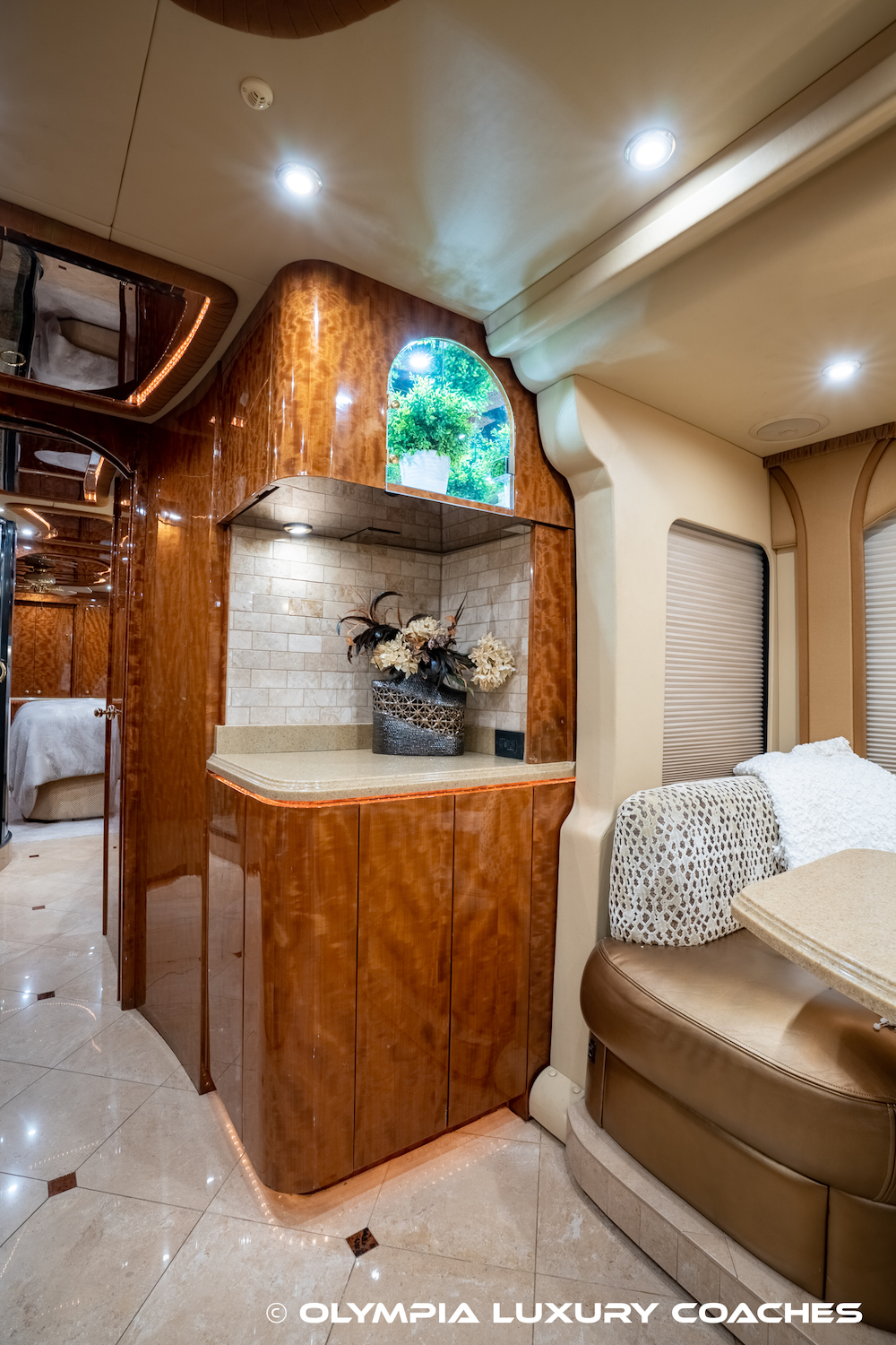 2008 Prevost Millennium H3-45 For Sale