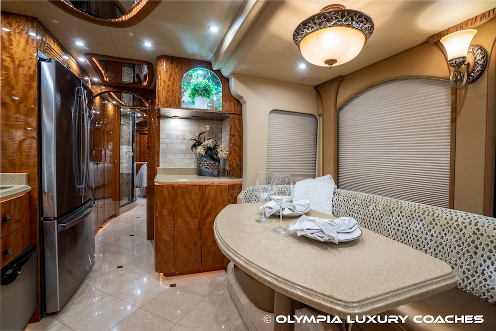 2008 Prevost Millennium H3-45 For Sale