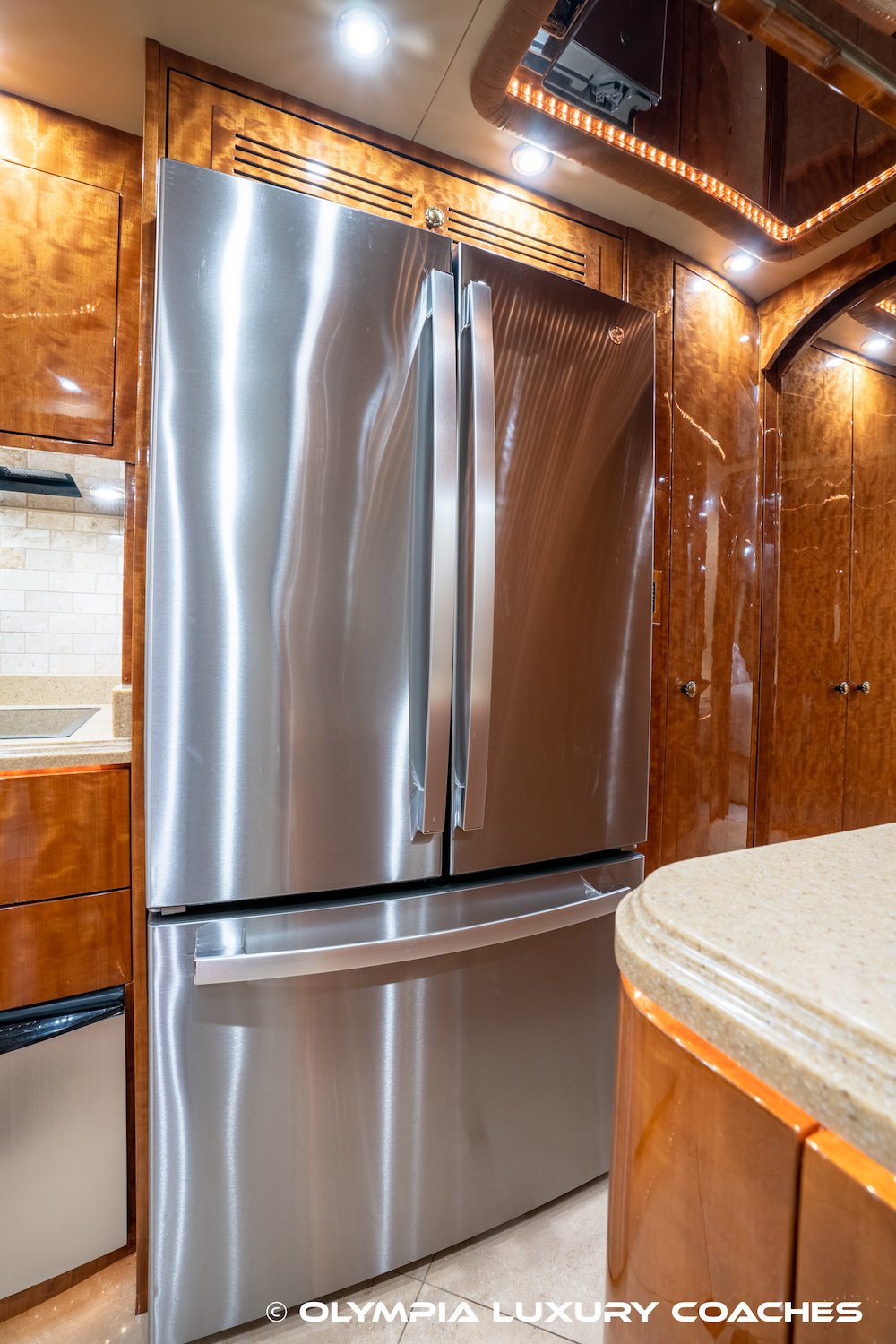 2008 Prevost Millennium H3-45 For Sale