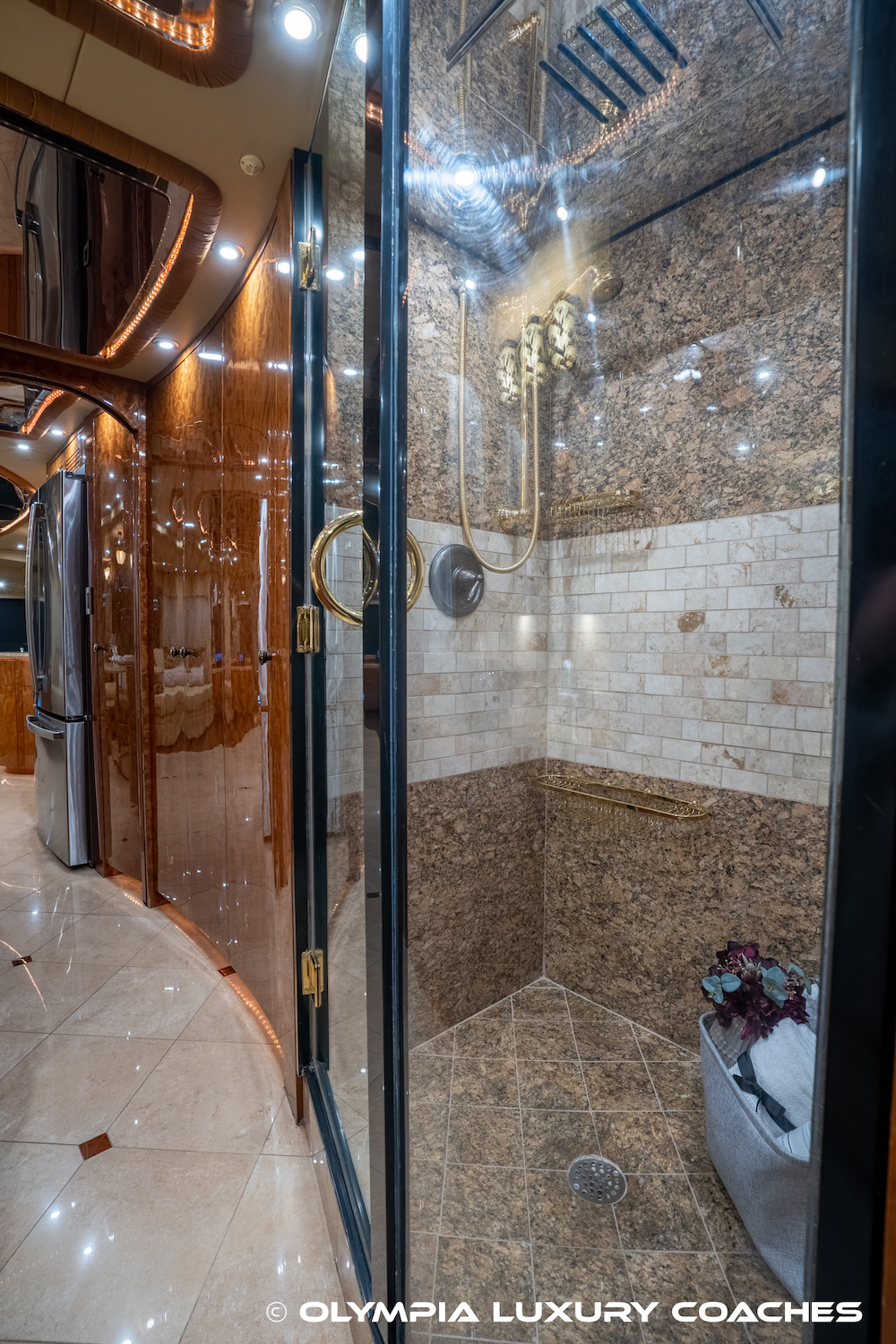 2008 Prevost Millennium H3-45 For Sale