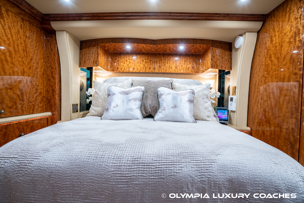 2008 Prevost Millennium H3-45 For Sale