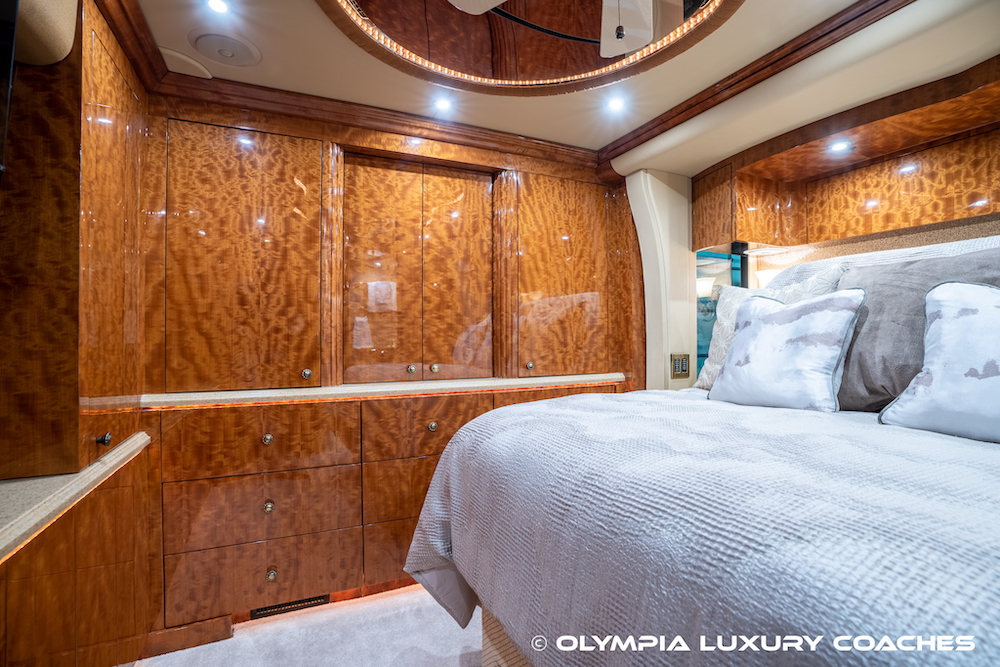 2008 Prevost Millennium H3-45 For Sale