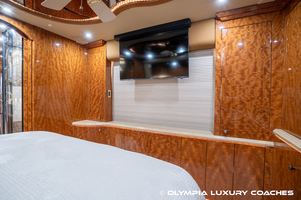 2008 Prevost Millennium H3-45 For Sale