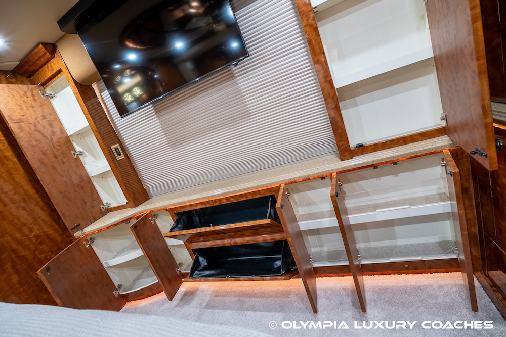 2008 Prevost Millennium H3-45 For Sale