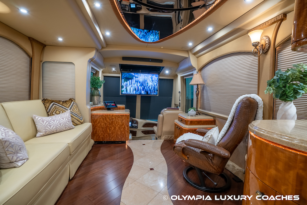 2008 Prevost Millennium H3-45 For Sale