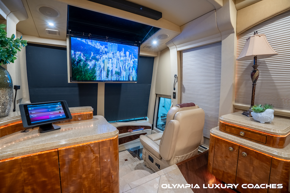 2008 Prevost Millennium H3-45 For Sale