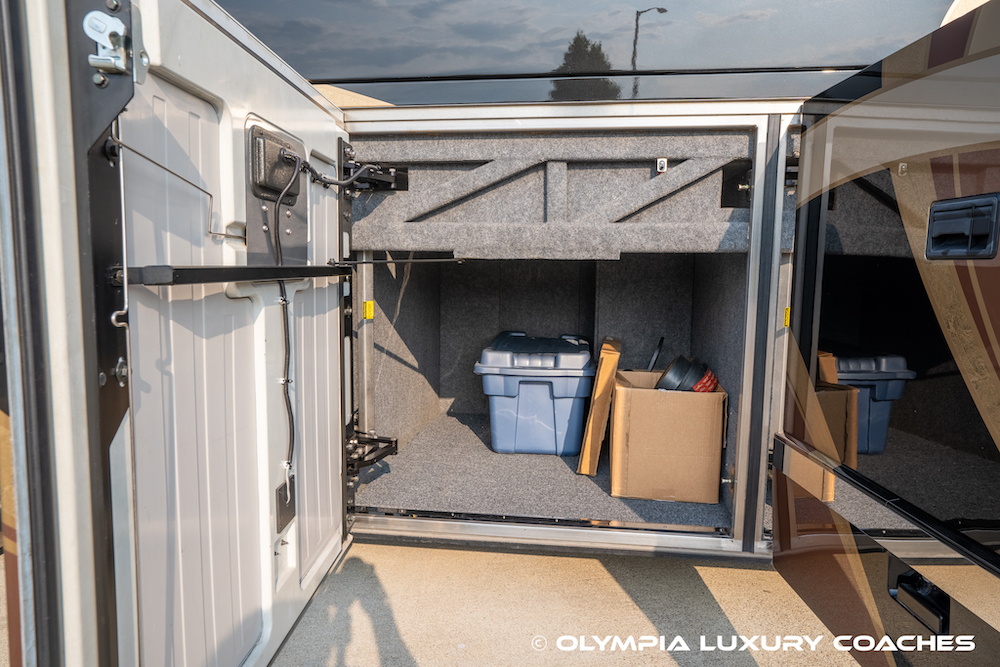 2008 Prevost Millennium H3-45 For Sale