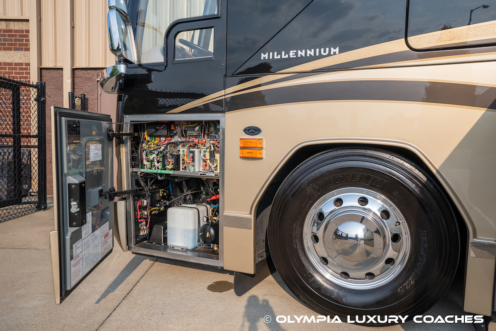2008 Prevost Millennium H3-45 For Sale
