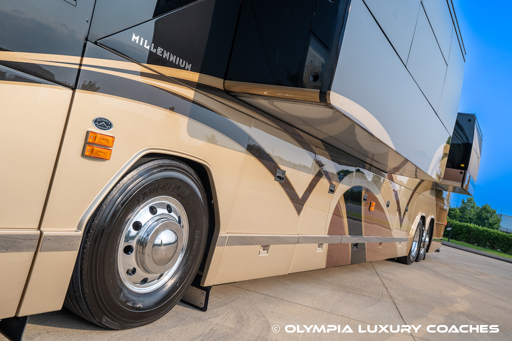 2008 Prevost Millennium H3-45 For Sale