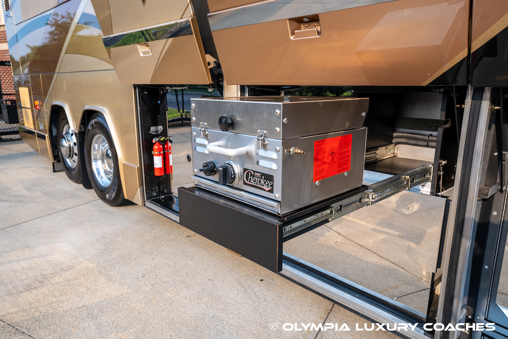 2008 Prevost Millennium H3-45 For Sale
