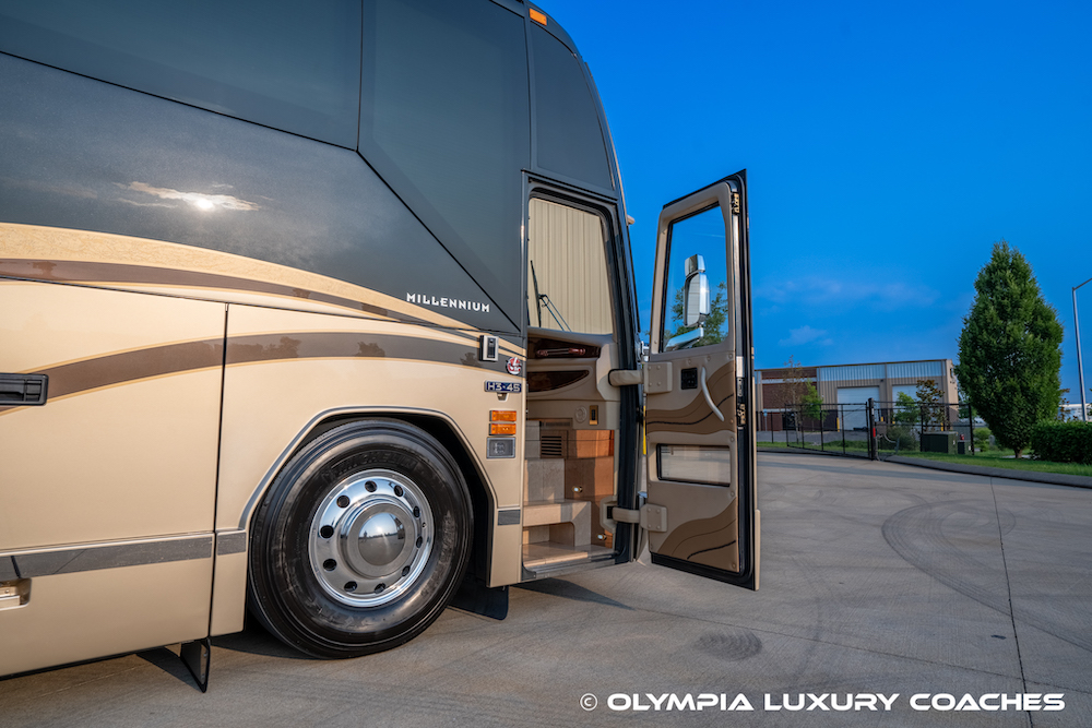 2008 Prevost Millennium H3-45 For Sale