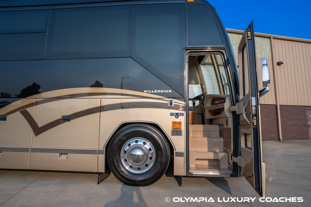 2008 Prevost Millennium H3-45 For Sale