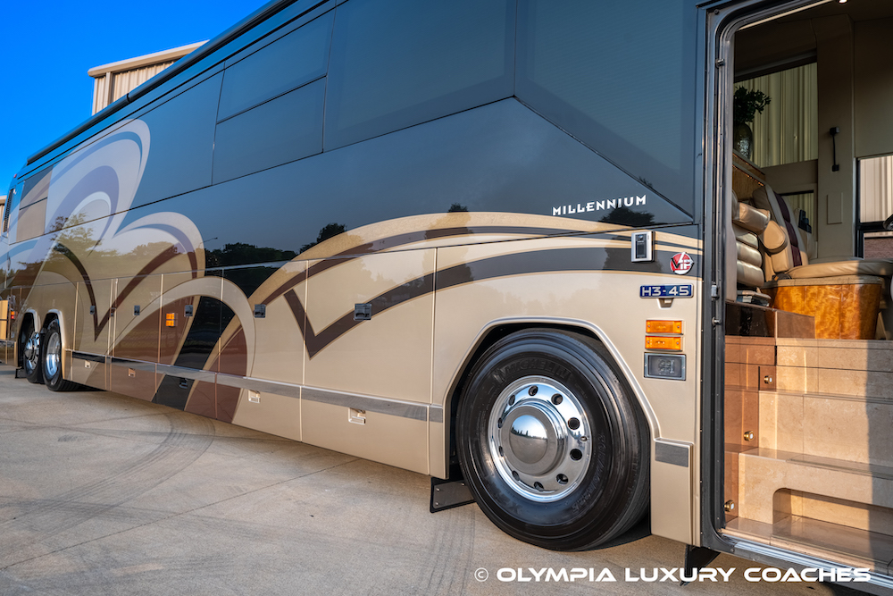 2008 Prevost Millennium H3-45 For Sale