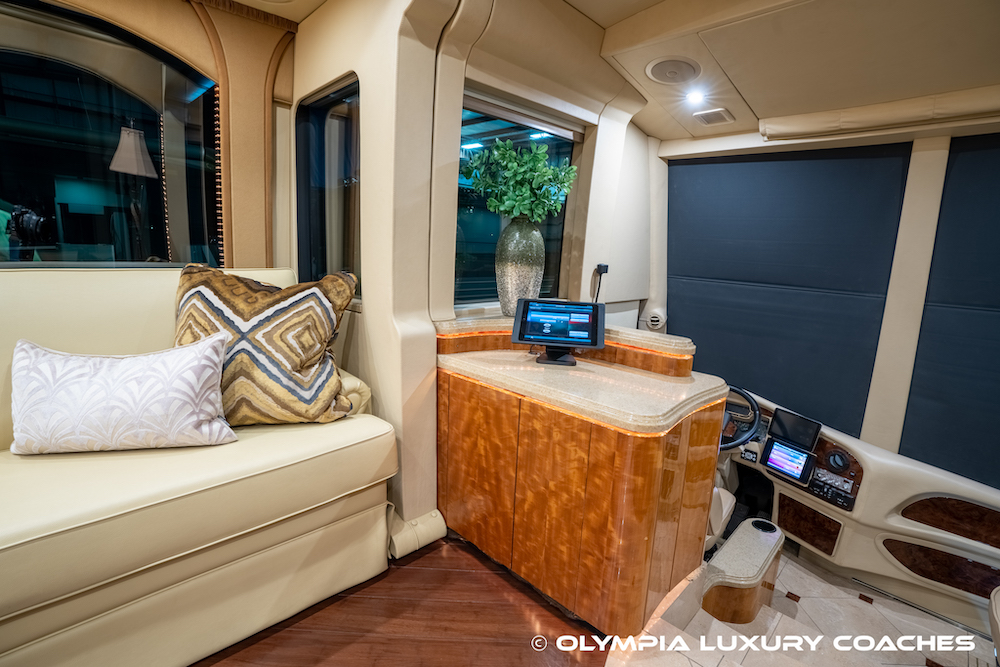 2008 Prevost Millennium H3-45 For Sale