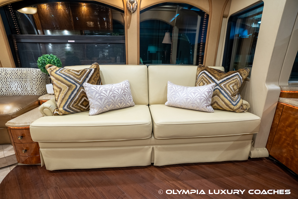 2008 Prevost Millennium H3-45 For Sale