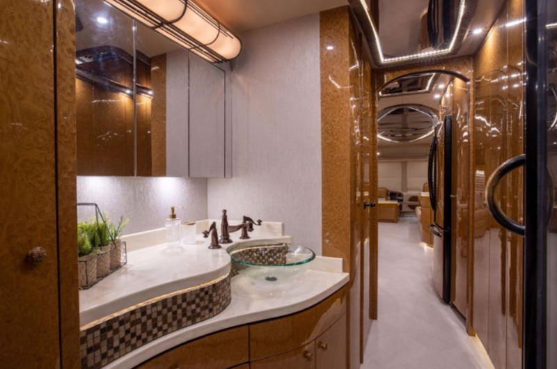 2008 Prevost Millennium XLII For Sale