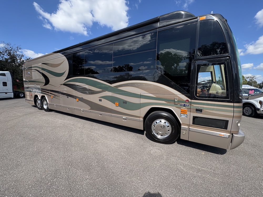 2008 Prevost  Parliament H3-45 For Sale