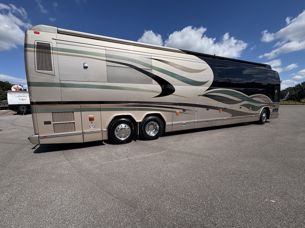 2008 Prevost  Parliament H3-45 For Sale