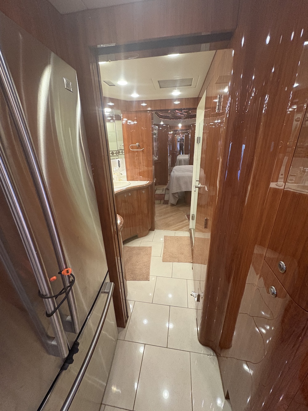 2008 Prevost Parliament H3-45 For Sale