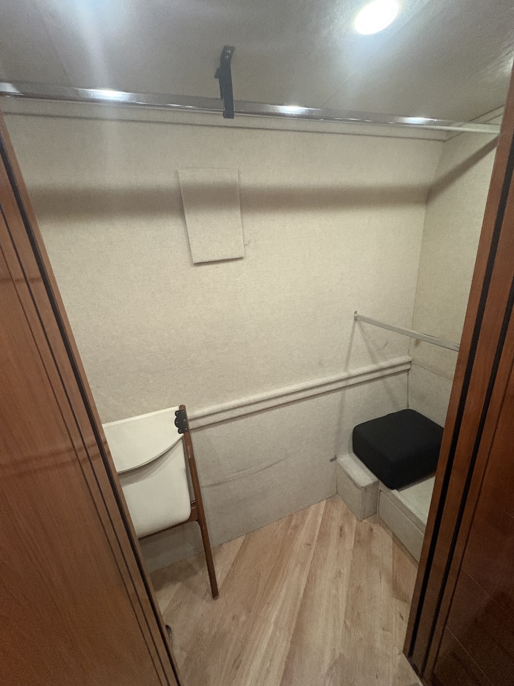 2008 Prevost Parliament H3-45 For Sale