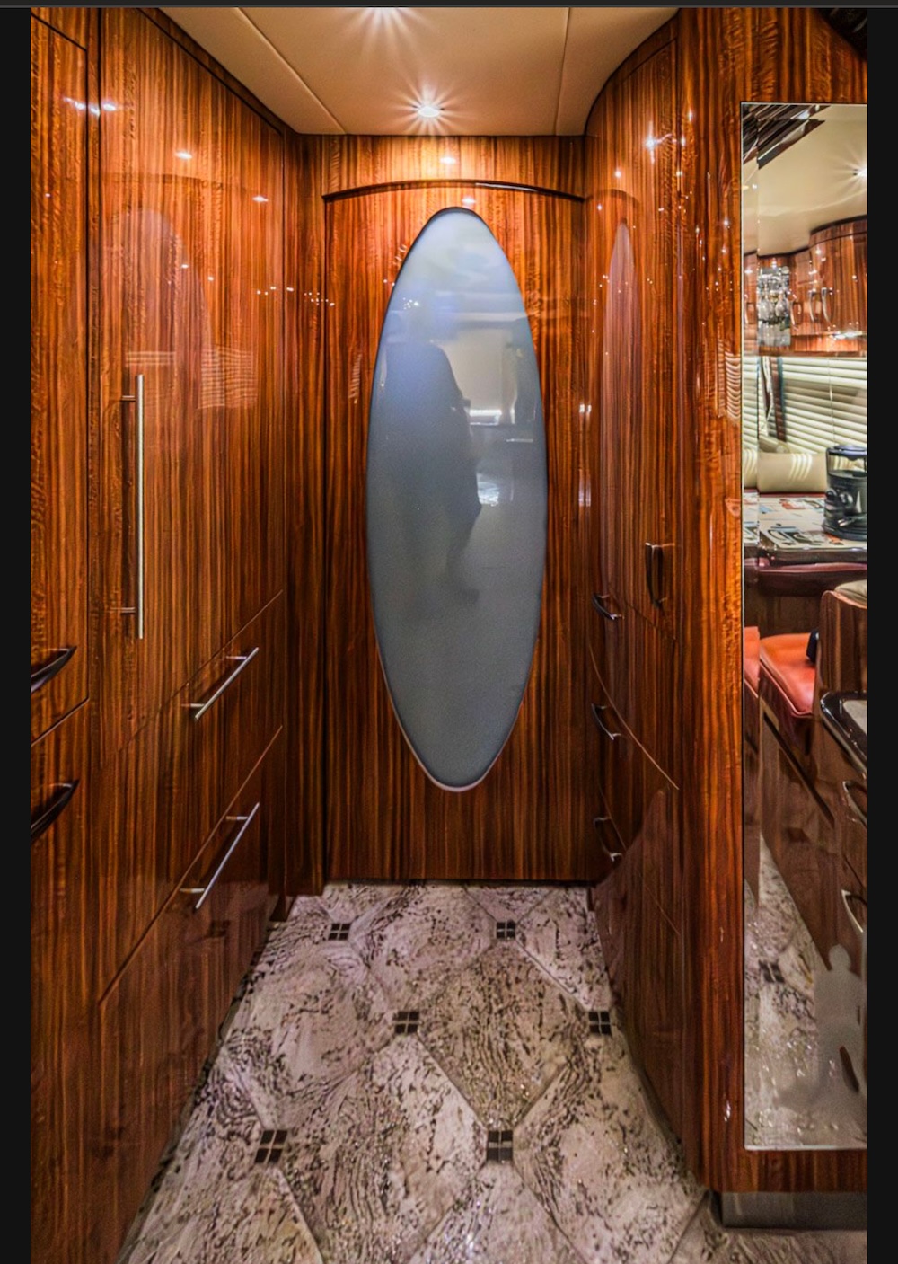 2008 Prevost Parliament XLII For Sale
