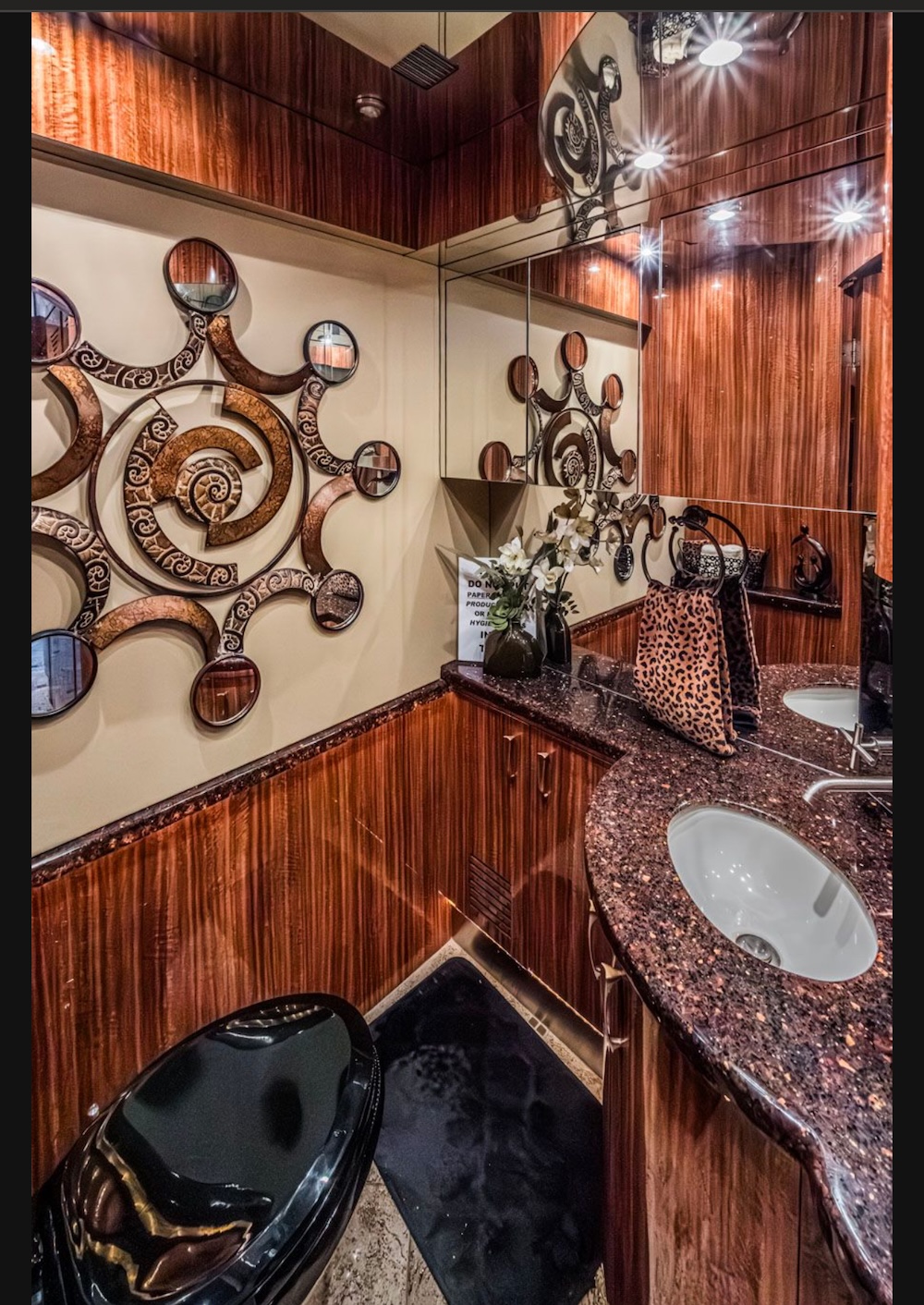 2008 Prevost Parliament XLII For Sale