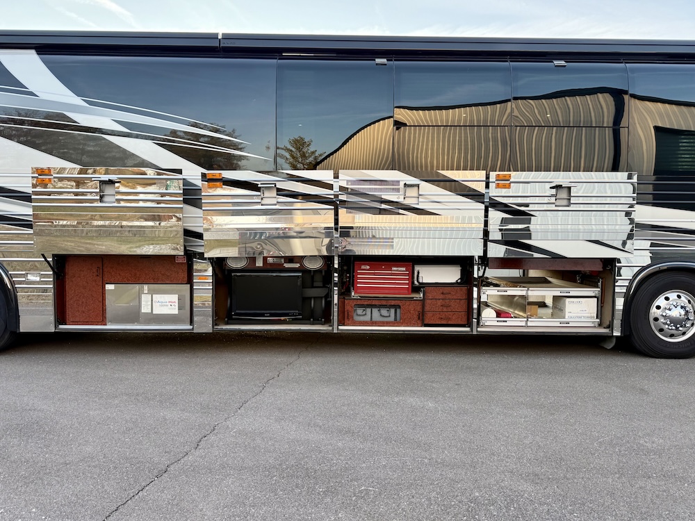 2004 Prevost Royale XLII For Sale