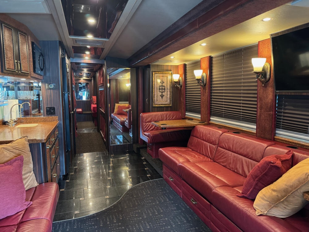 2008 Prevost XLII For Sale