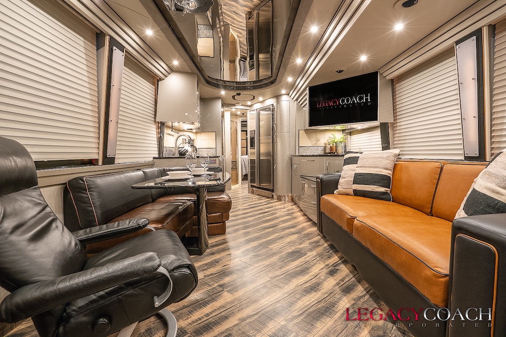 2007 Prevost Country Coach XLII For Sale