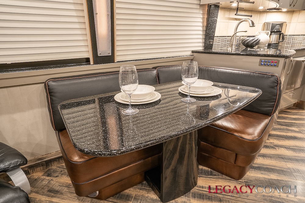 2007 Prevost Country Coach XLII For Sale