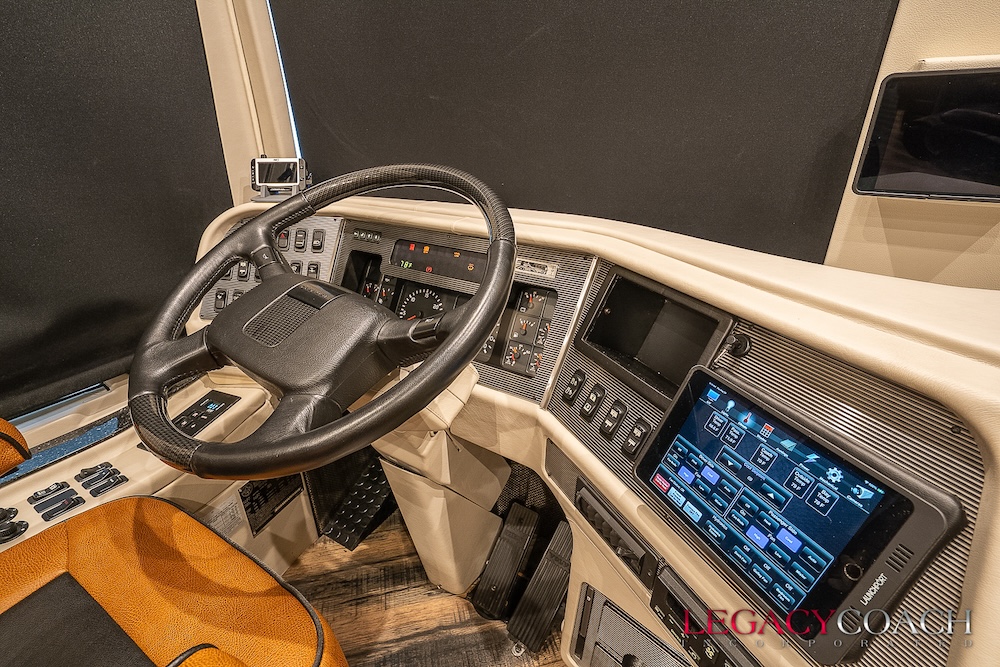 2007 Prevost Country Coach XLII For Sale