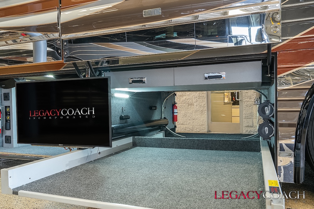 2007 Prevost Country Coach XLII For Sale