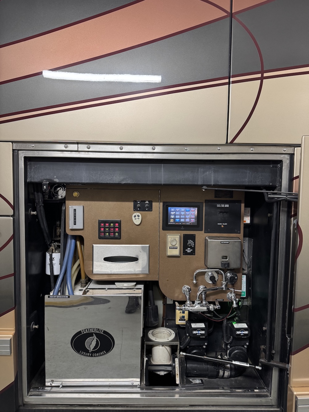 2009 Prevost Featherlite H3-45 For Sale