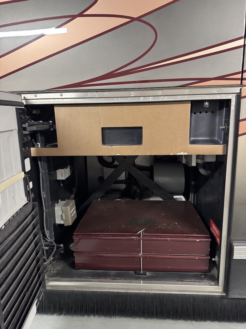 2009 Prevost Featherlite H3-45 For Sale