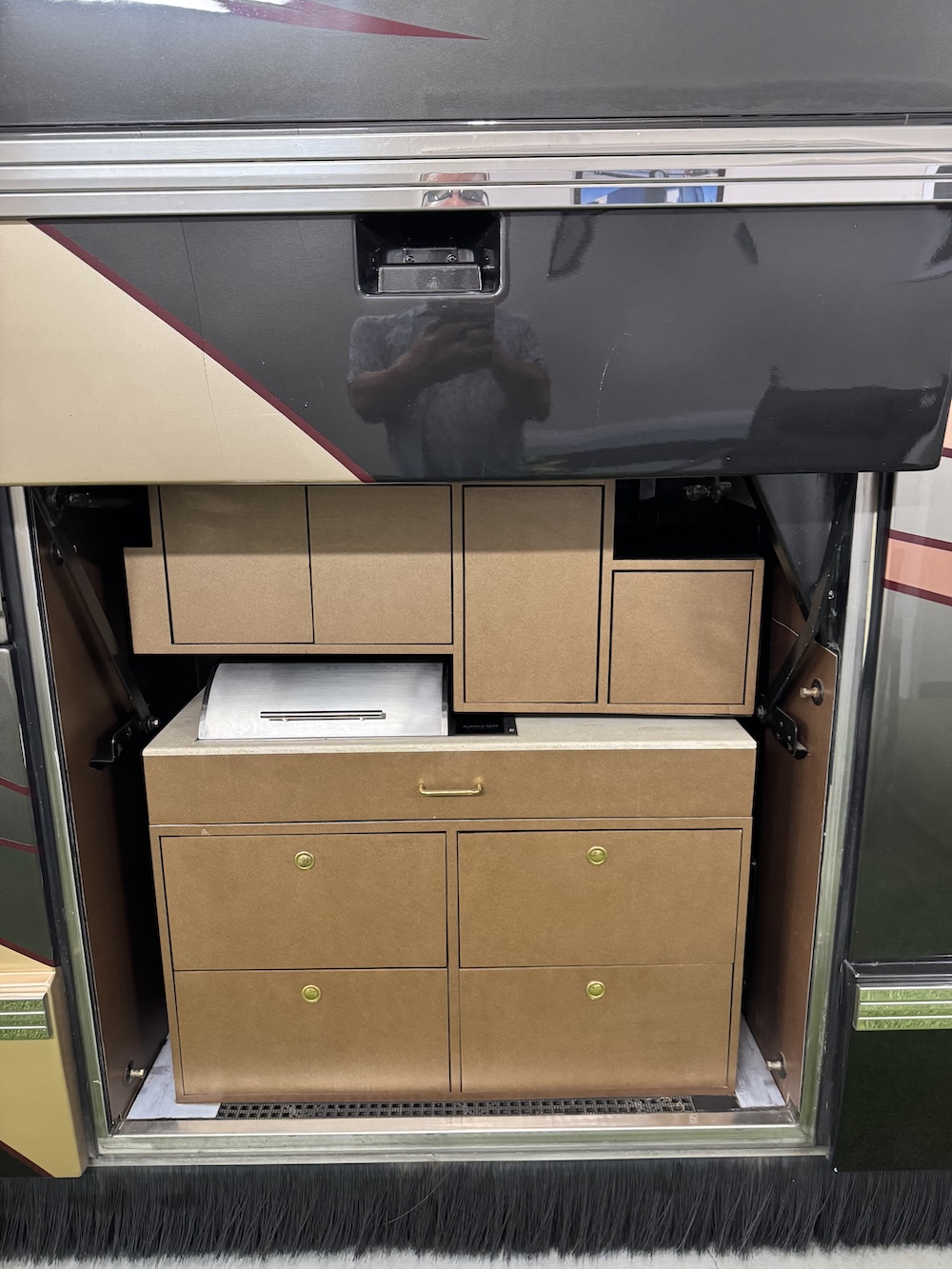 2009 Prevost Featherlite H3-45 For Sale