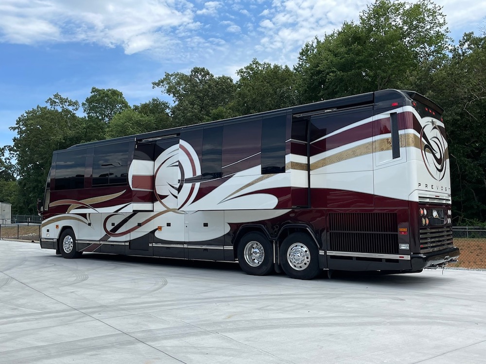 2009 Prevost Featherlite H3-45 For Sale