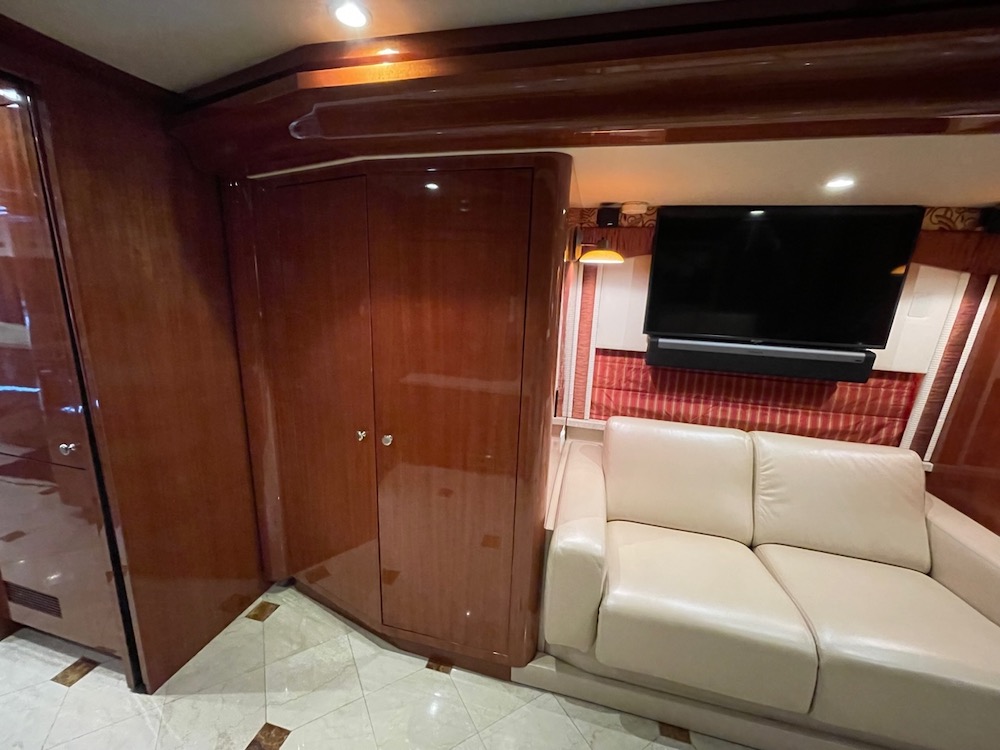 2009 Prevost Featherlite H3-45 For Sale