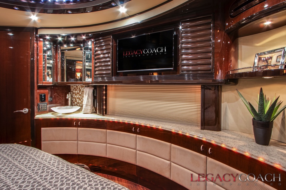 2009 Prevost Liberty H3-45 For Sale