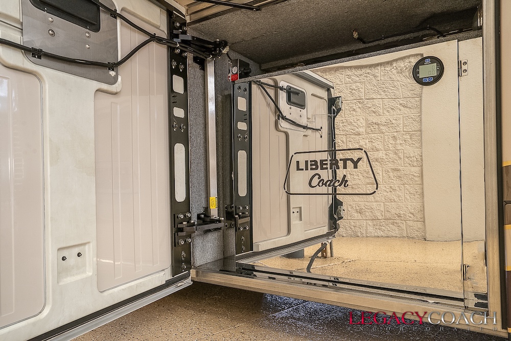 2009 Prevost  Liberty H3-45 For Sale