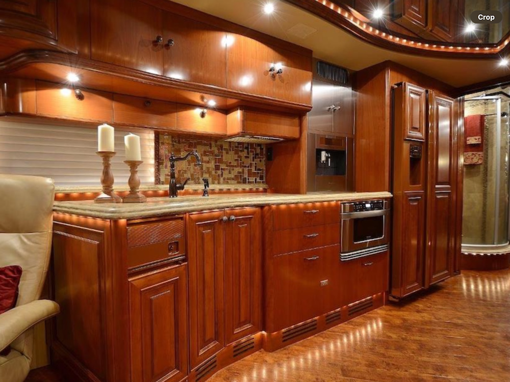 2008 Prevost H3-45 For Sale