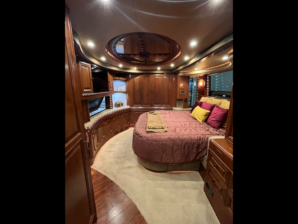 2008 Prevost H3-45 For Sale