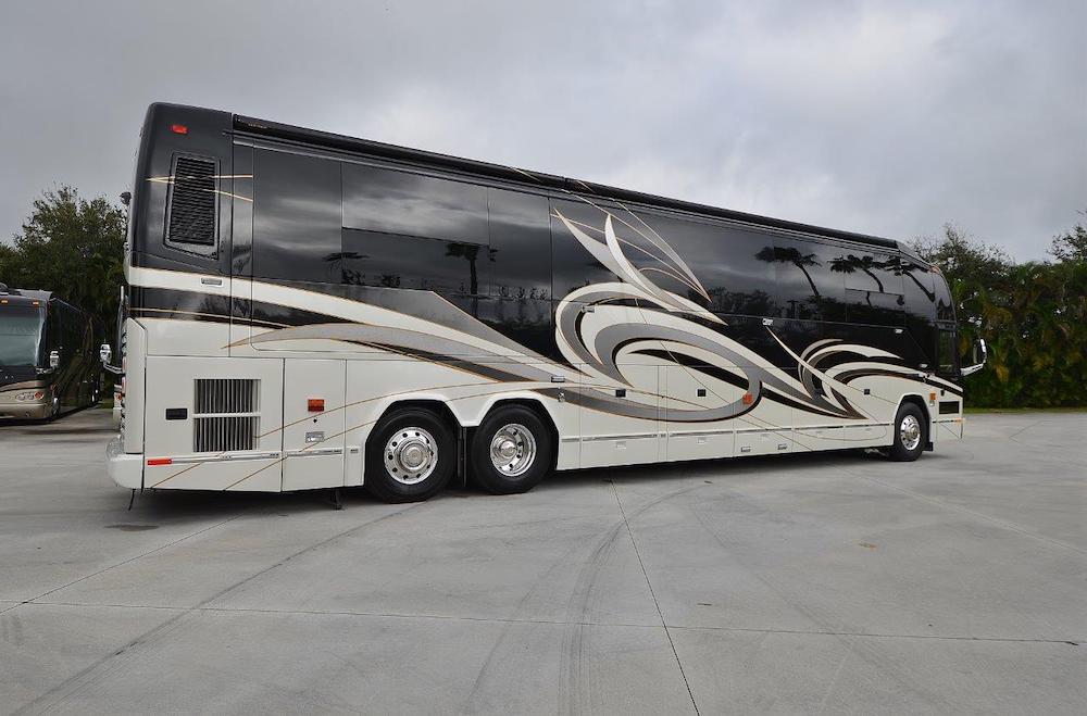 2009 Prevost Liberty H3-45 For Sale