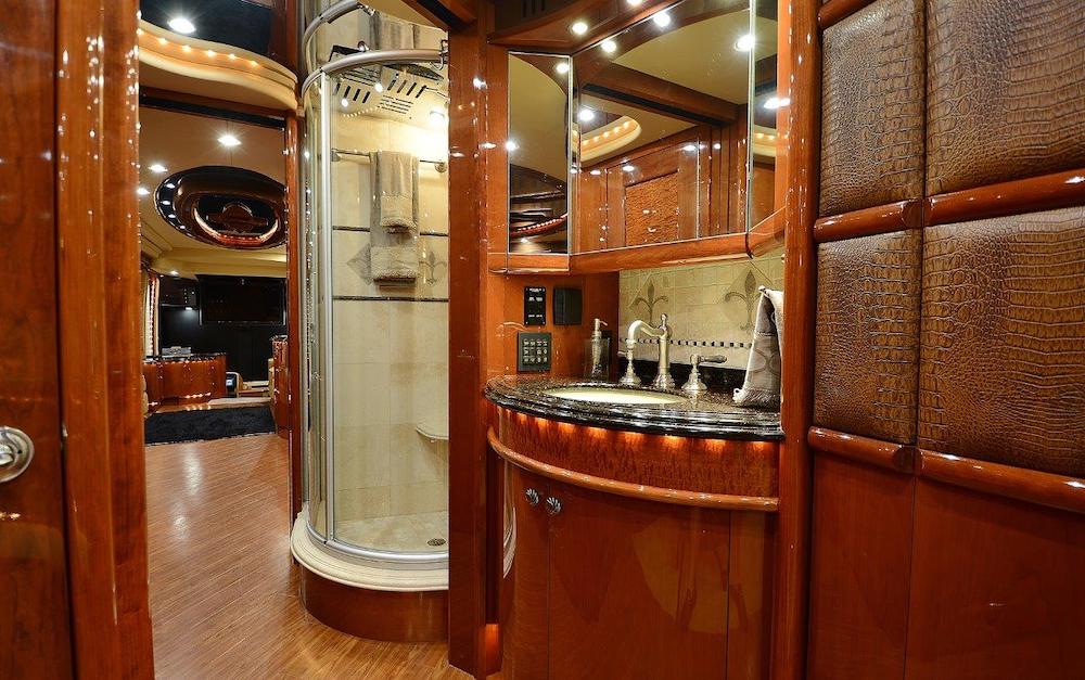2009 Prevost Liberty H3-45 For Sale