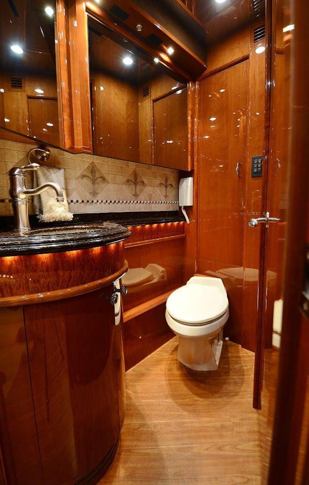 2009 Prevost Liberty H3-45 For Sale
