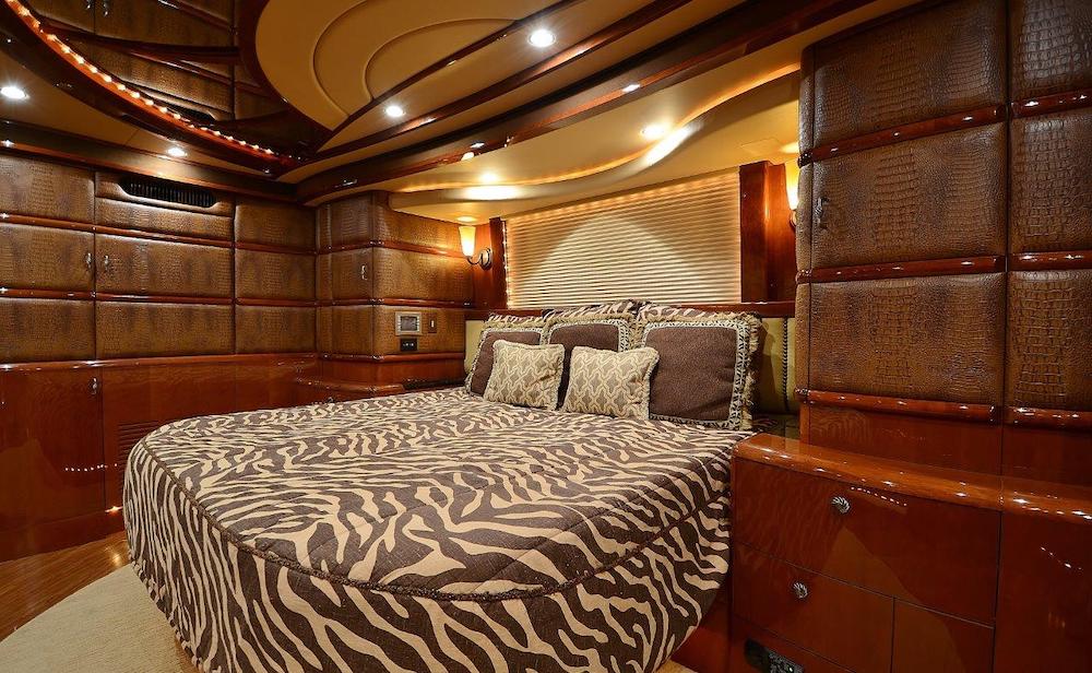 2009 Prevost Liberty H3-45 For Sale