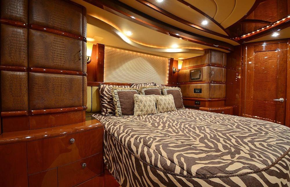 2009 Prevost Liberty H3-45 For Sale