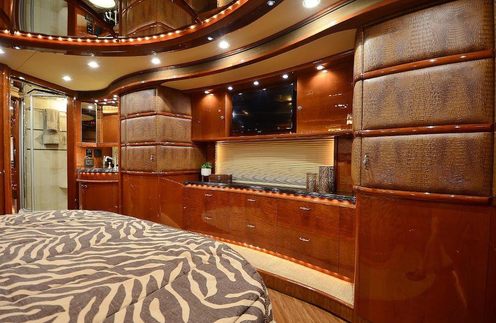 2009 Prevost Liberty H3-45 For Sale