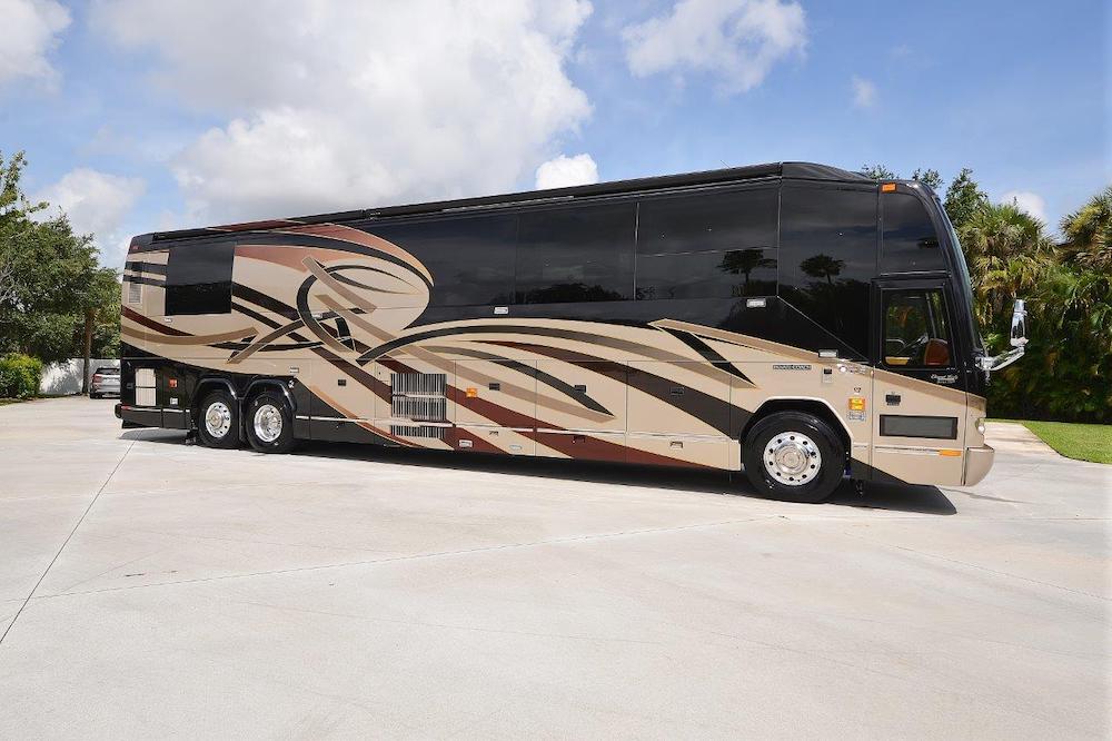 2009 Prevost Liberty H3-45 For Sale