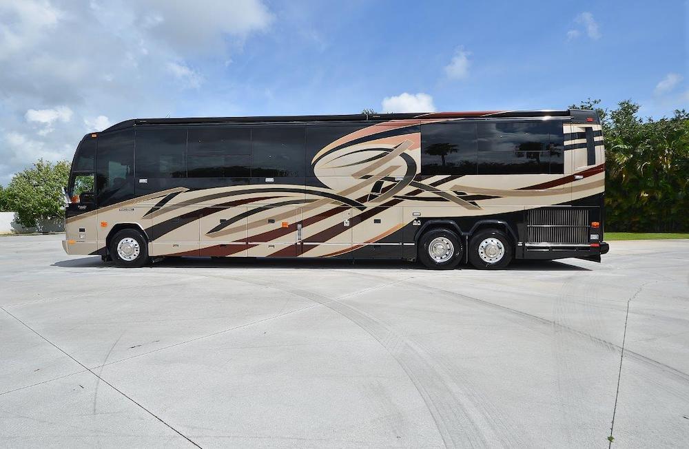 2009 Prevost Liberty H3-45 For Sale