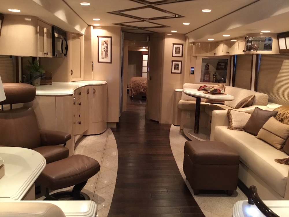 2009 Prevost Marathon H3-45 For Sale